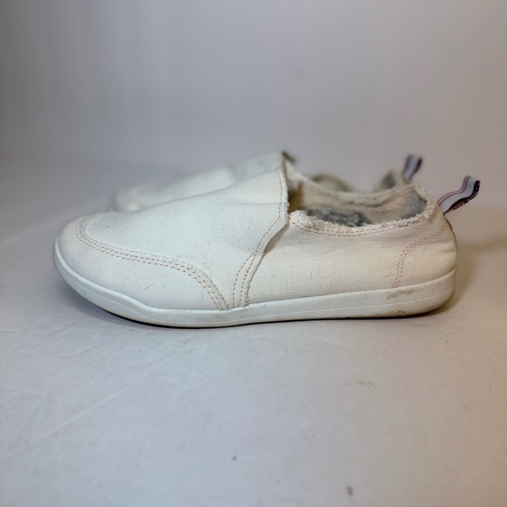 Vionic Beach Malibu Cream White Canvas Slip On Sneakers Frayed Flats Womens 6